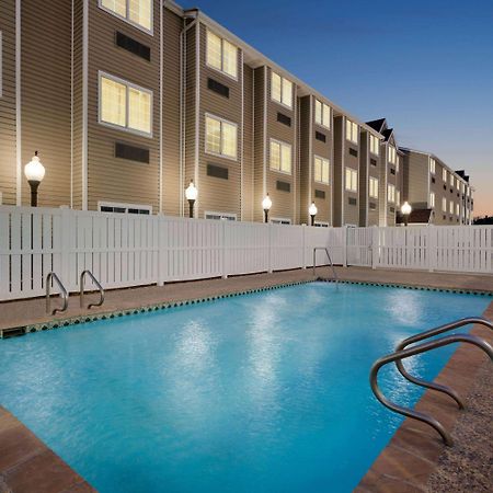 Super 8 By Wyndham San Antonio Airport North Hotel Luaran gambar