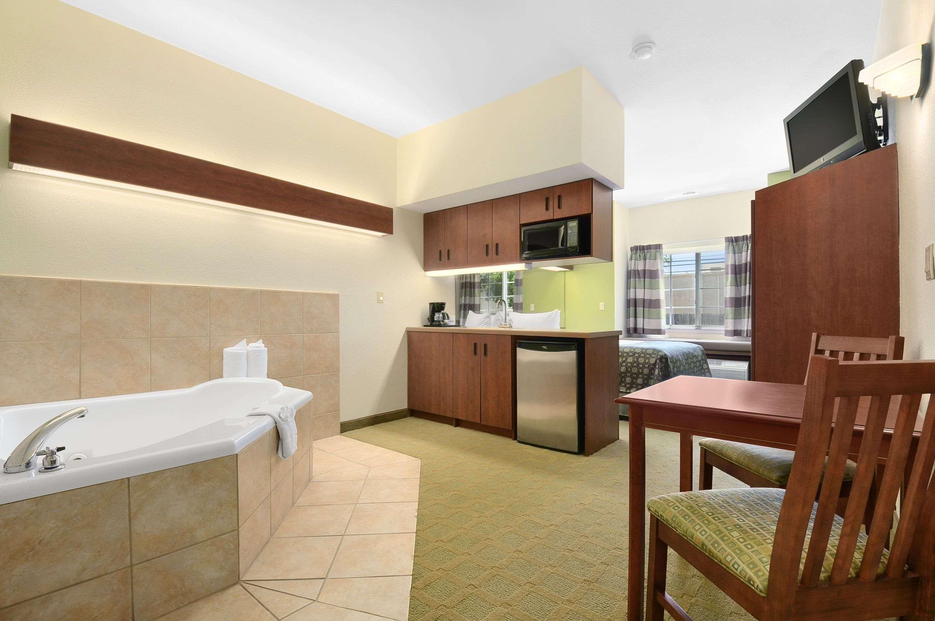 Super 8 By Wyndham San Antonio Airport North Hotel Luaran gambar